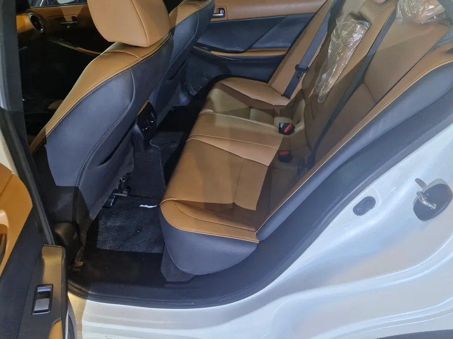 2021 Lexus IS 300 