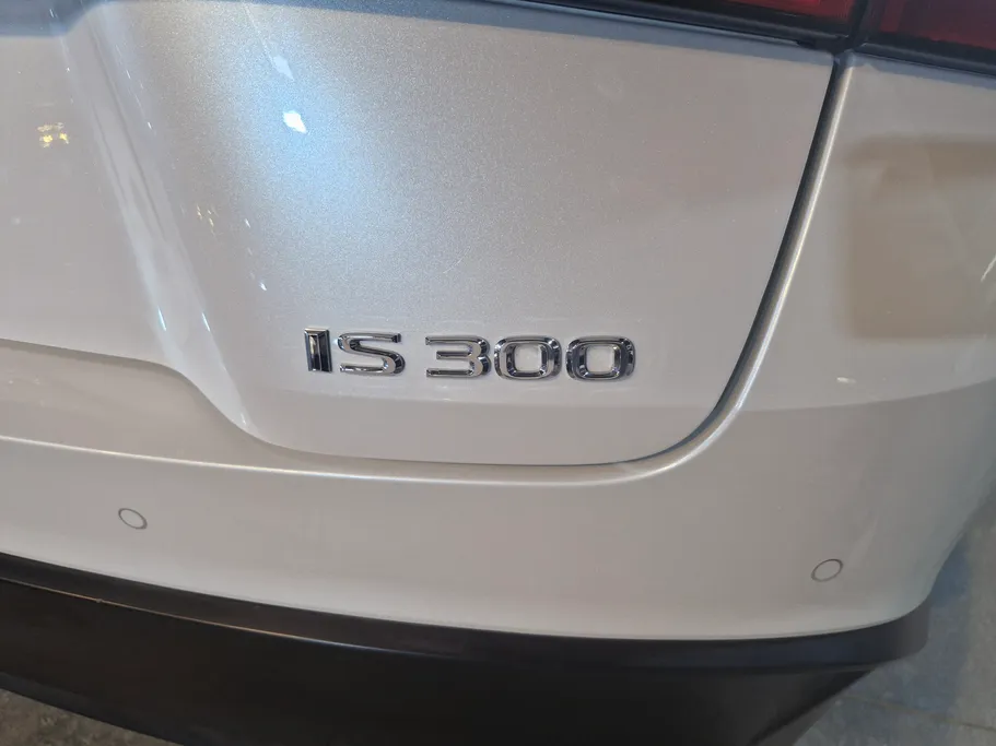 2021 Lexus IS 300 