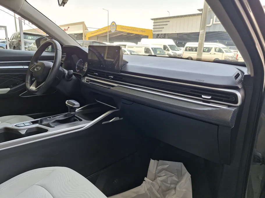جيلي امجراند GS 2024 