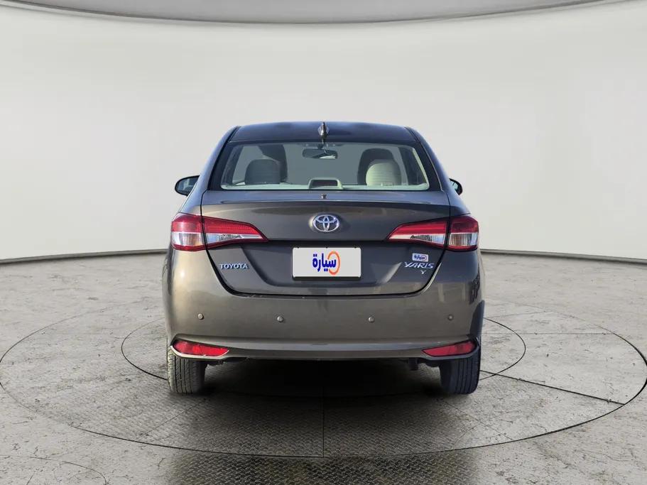2022 Toyota Yaris  Y 