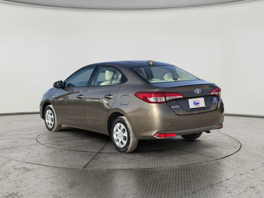 2022 Toyota Yaris  Y 