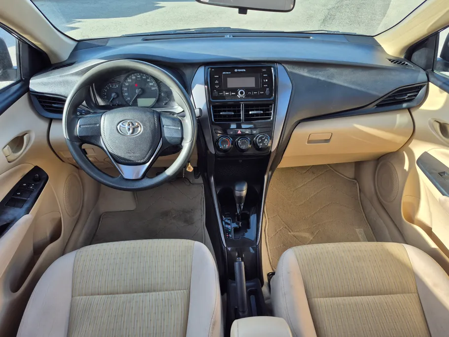 2022 Toyota Yaris  Y 