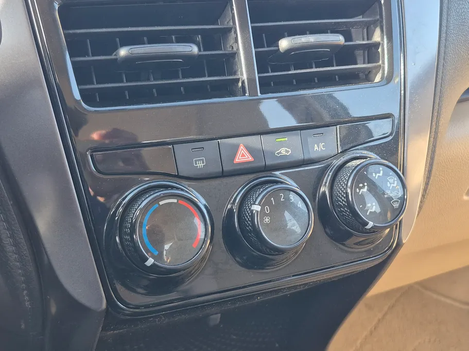 2022 Toyota Yaris  Y 