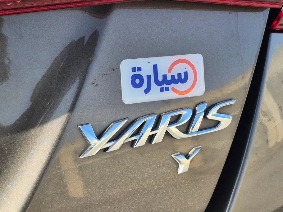2022 Toyota Yaris  Y 