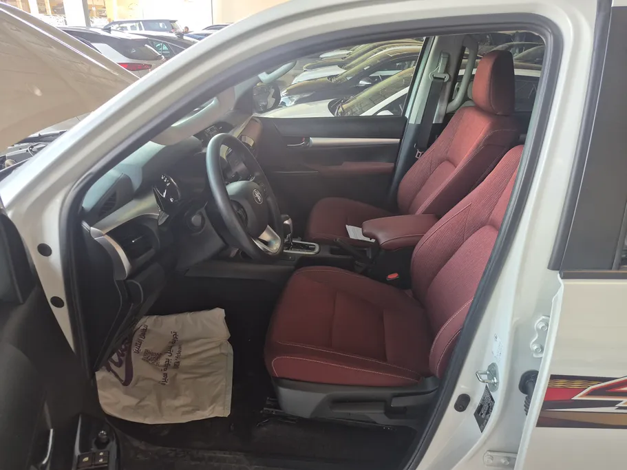 2025 Toyota Hilux GLX.S 