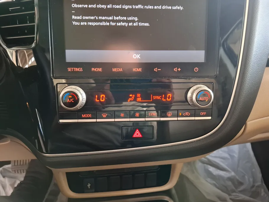 ميتسوبيشي اوتلاندر CLS 2022 