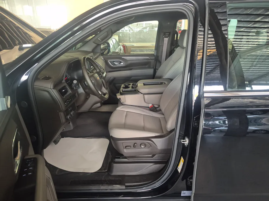 2024 Chevrolet Suburban LS 