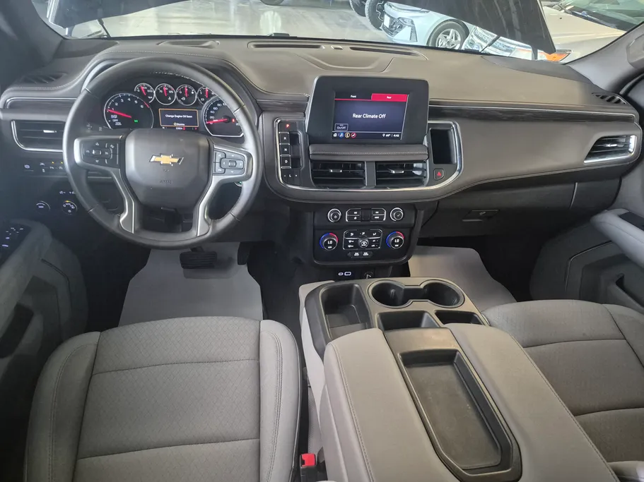 2024 Chevrolet Suburban LS 