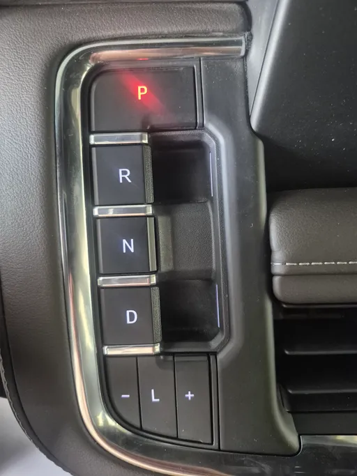 2024 Chevrolet Suburban LS 
