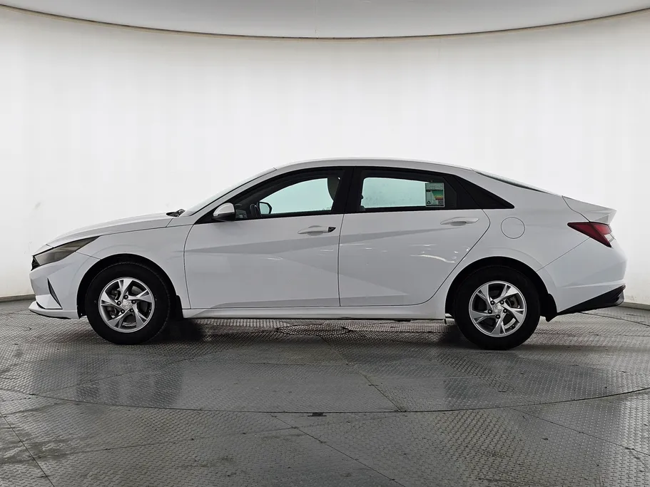 2022 Hyundai Elantra Fleet 