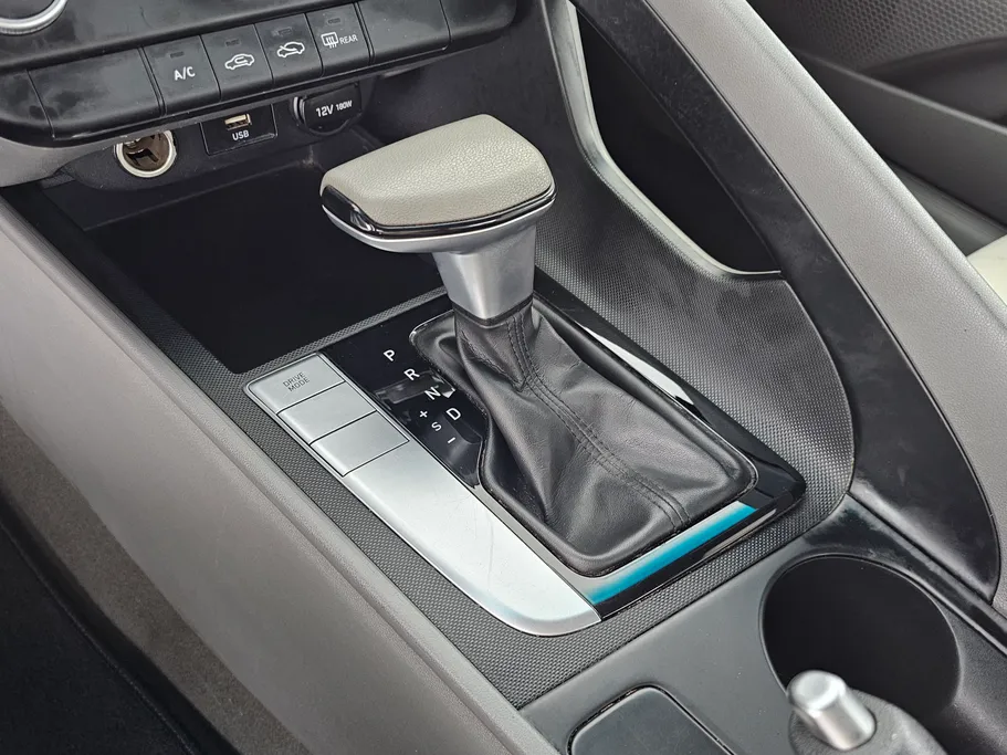 2022 Hyundai Elantra Fleet 