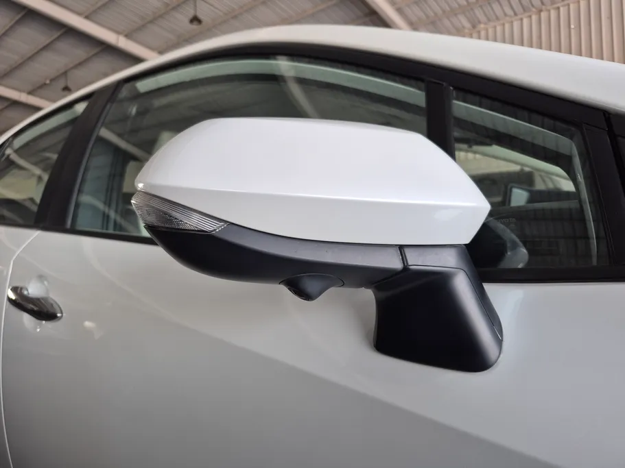 تويوتا كورولا XLI Executive Moonroof 2025 