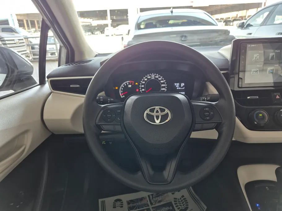 تويوتا كورولا XLI Executive Moonroof 2025 