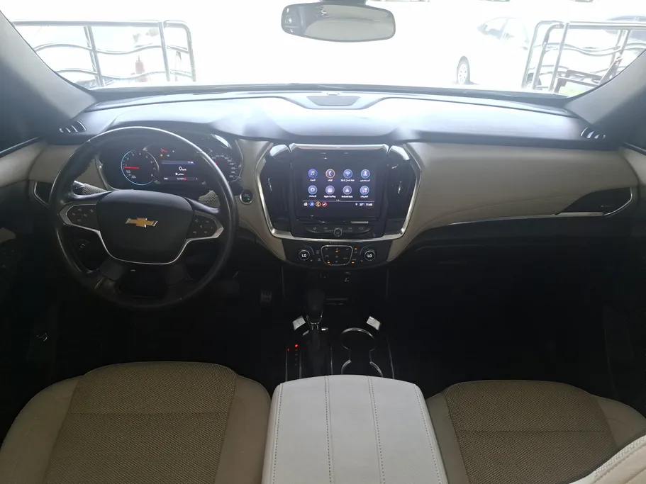 2023 Chevrolet Traverse LT 