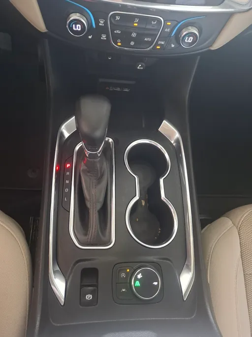 2023 Chevrolet Traverse LT 