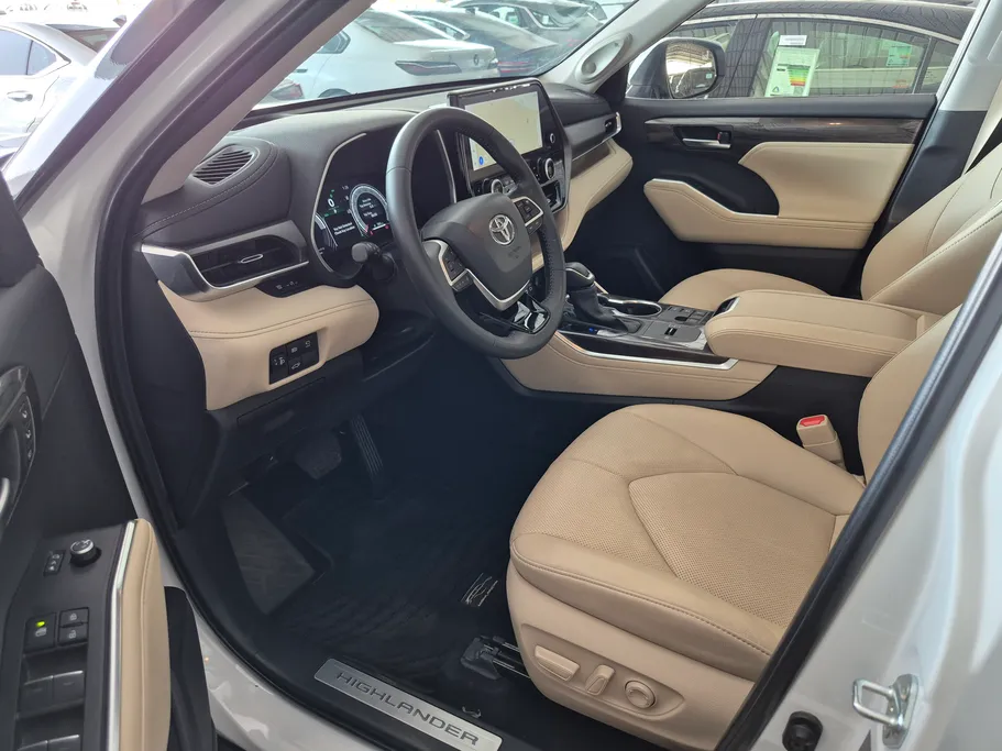 2024 Toyota Highlander Limited 