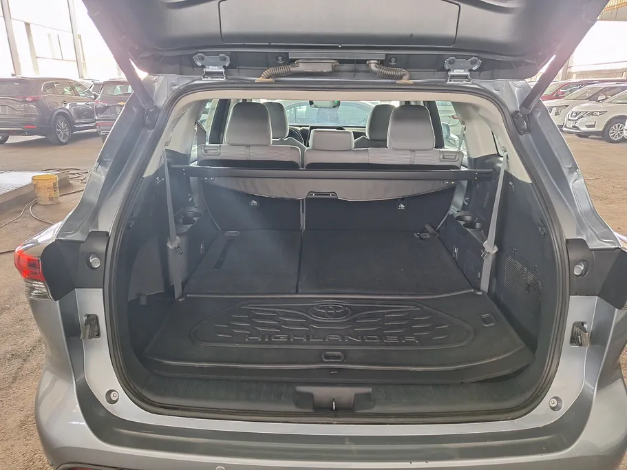 2023 Toyota Highlander GLE 