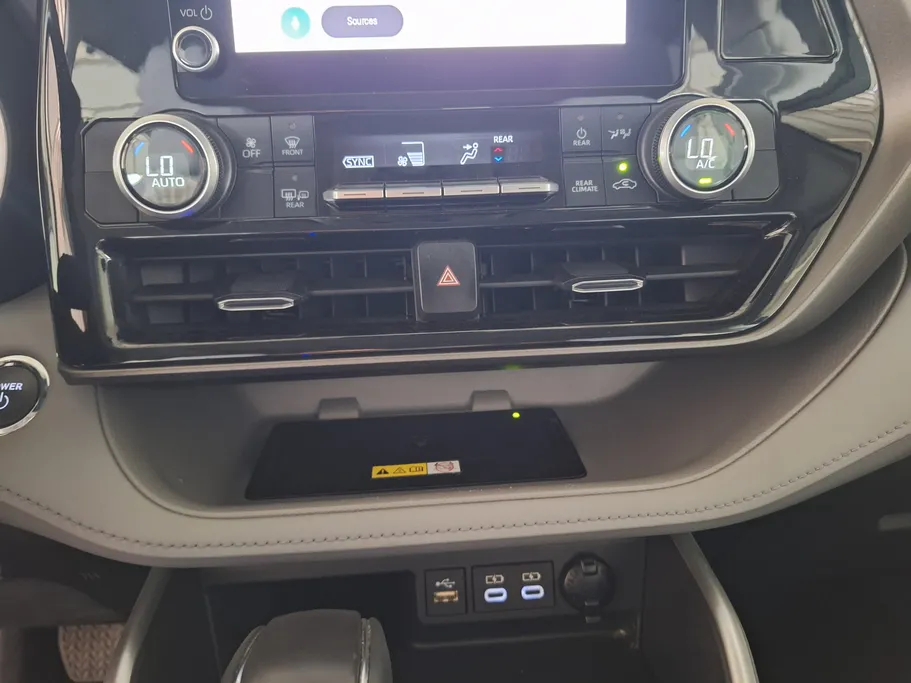 2023 Toyota Highlander GLE 