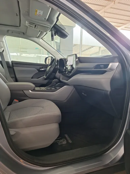 2023 Toyota Highlander GLE 