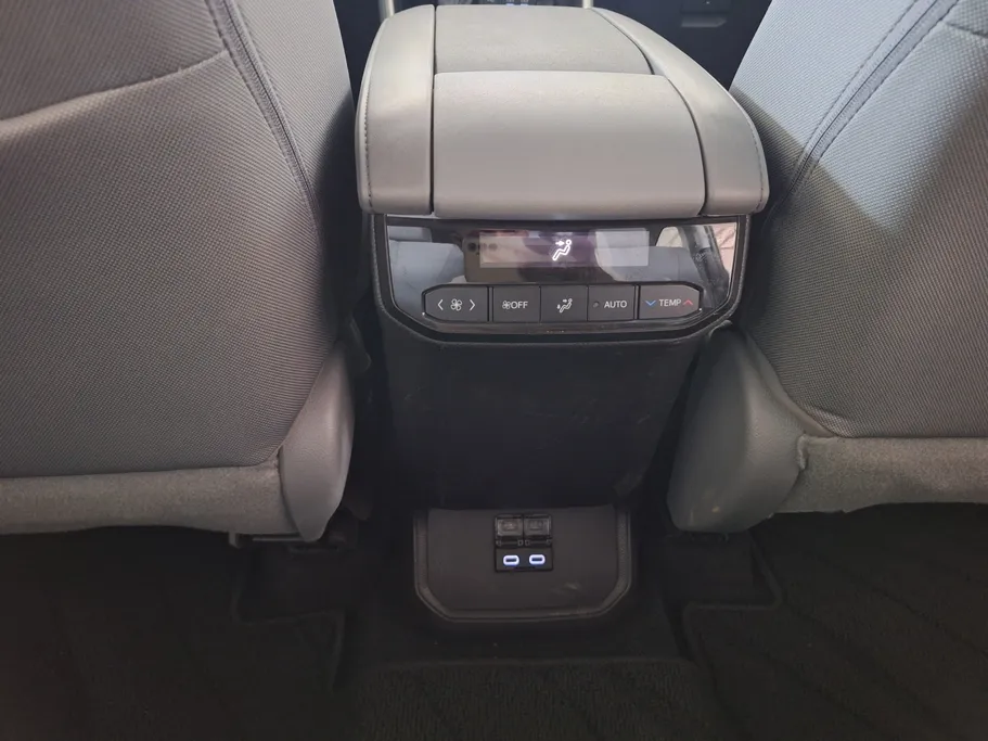 2023 Toyota Highlander GLE 