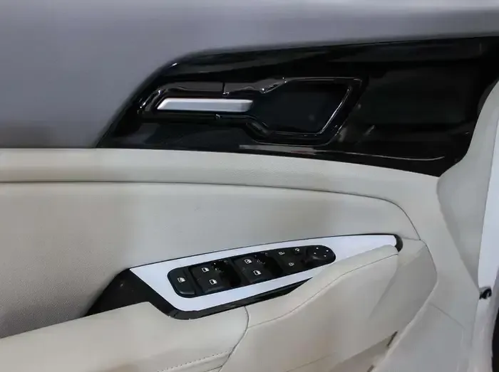 2025 Kia Sportage L - GLS 