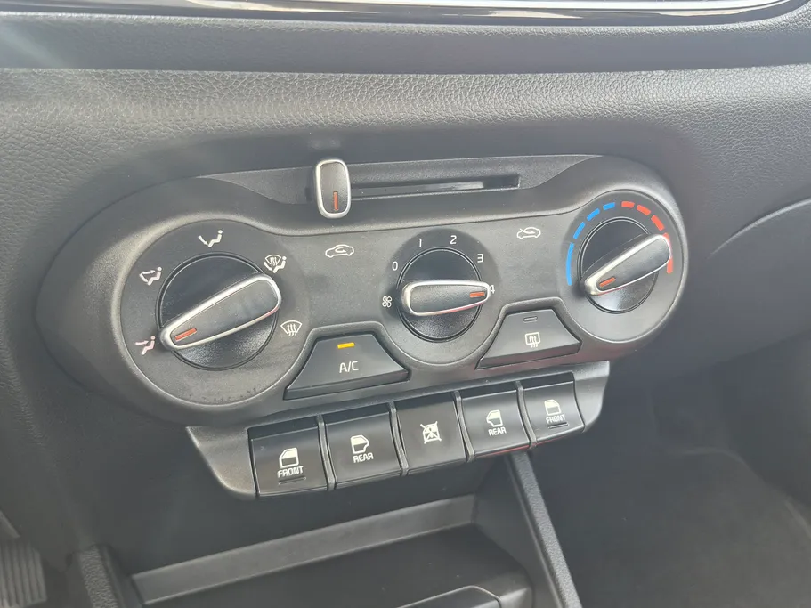 2024 Kia Pegas GL 