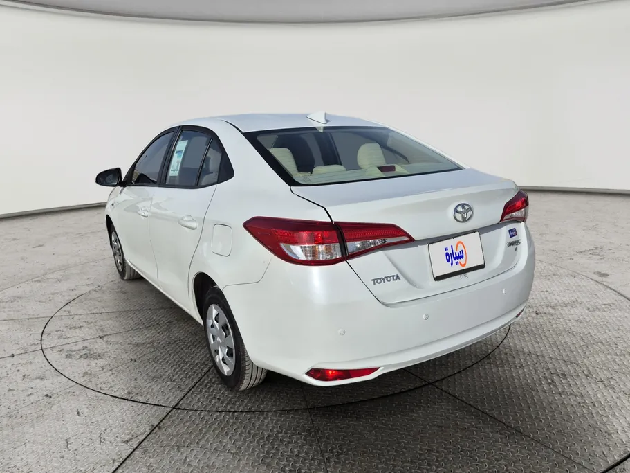 2022 Toyota Yaris  Y 