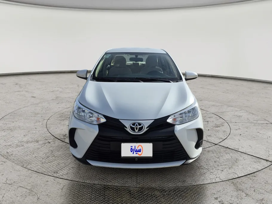 2022 Toyota Yaris  Y 