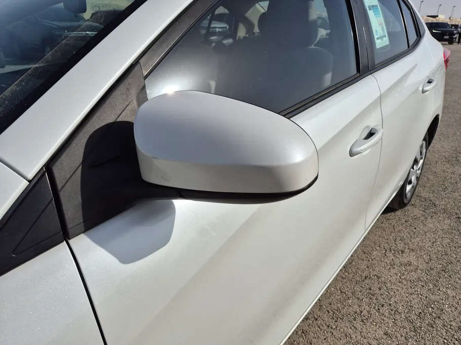 2022 Toyota Yaris  Y 