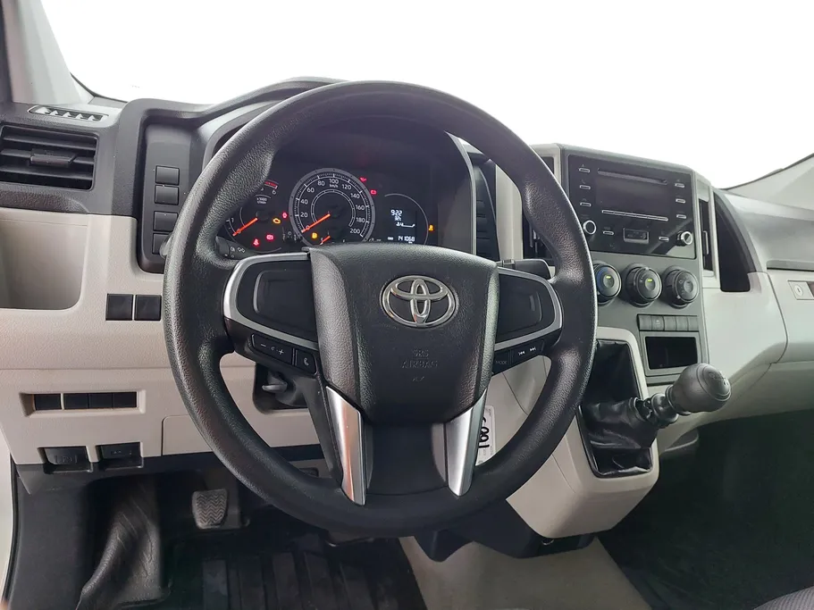 2023 Toyota Haice فان بضاعه 