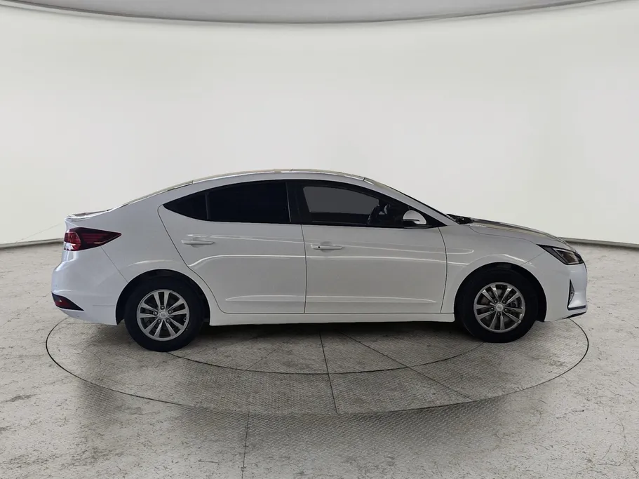 2019 Hyundai Elantra MID 