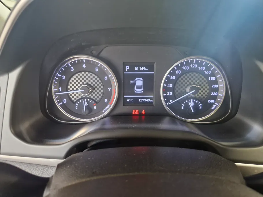 2019 Hyundai Elantra MID 
