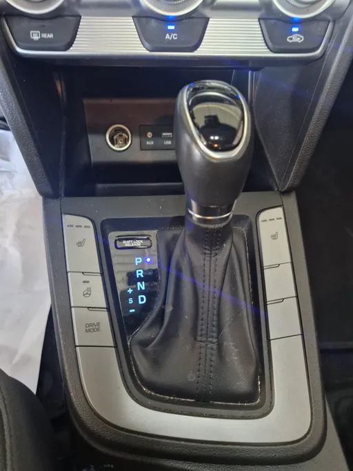 2019 Hyundai Elantra MID 