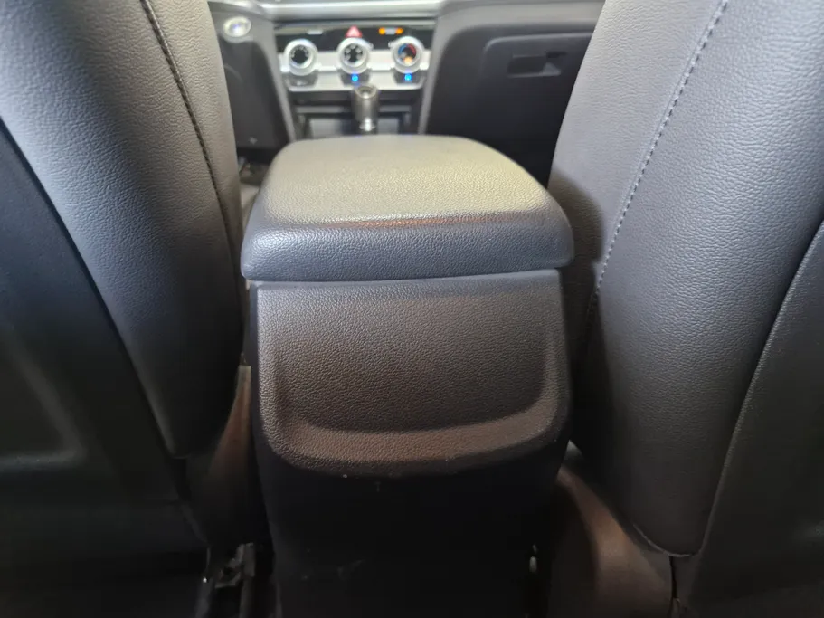 2019 Hyundai Elantra MID 