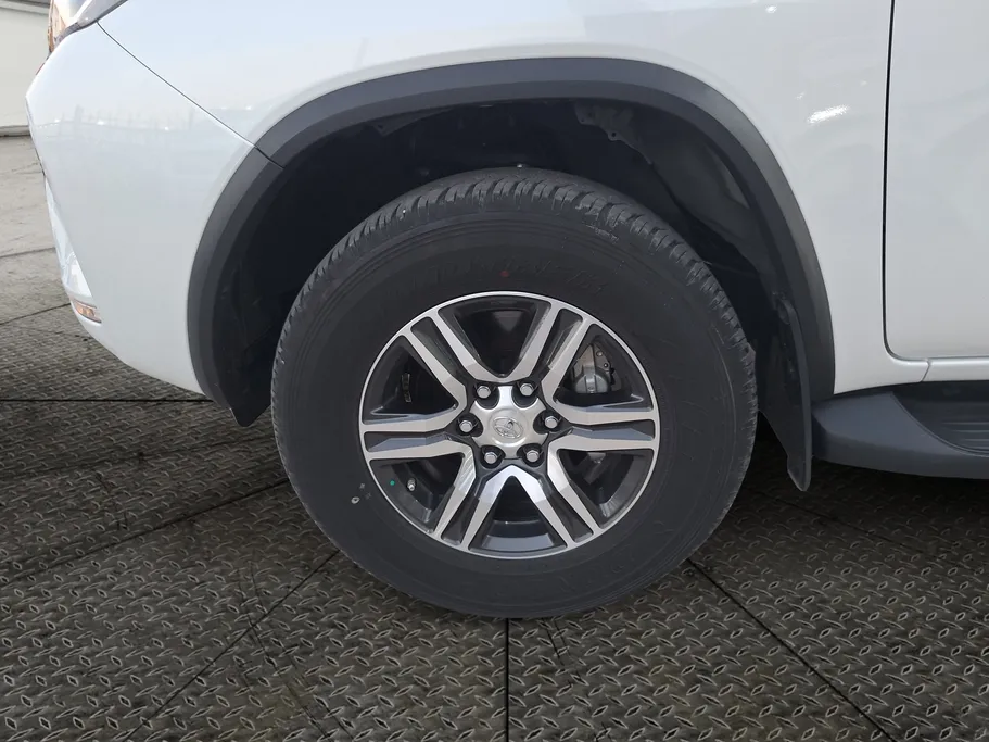 2023 Toyota Fortuner VX 