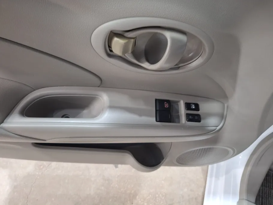 2020 Nissan Sunny SV 