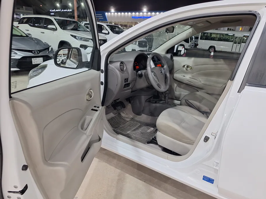 2020 Nissan Sunny SV 