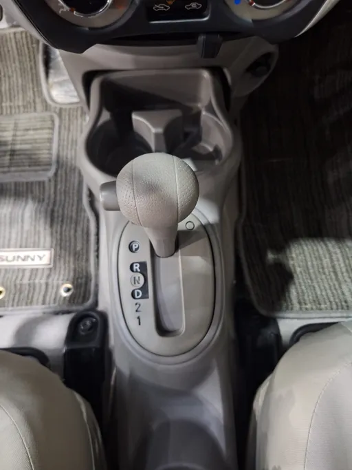 2020 Nissan Sunny SV 