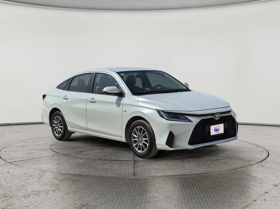 2024 Toyota Yaris  Y 