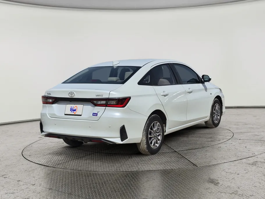 2024 Toyota Yaris  Y 