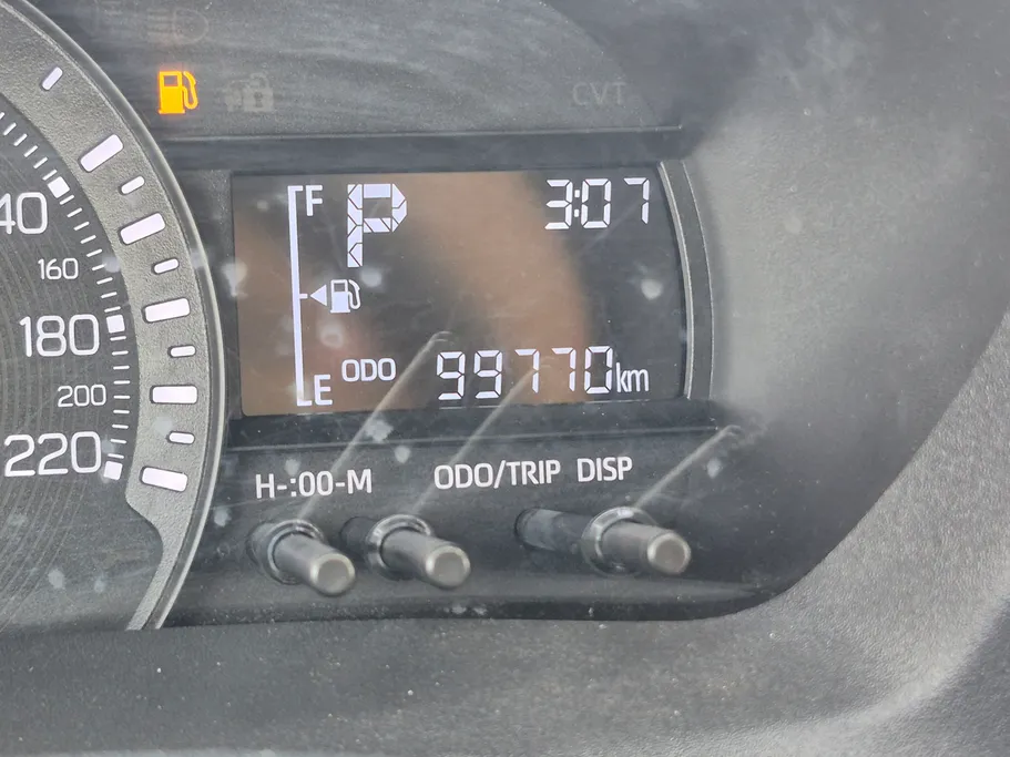 2024 Toyota Yaris  Y 