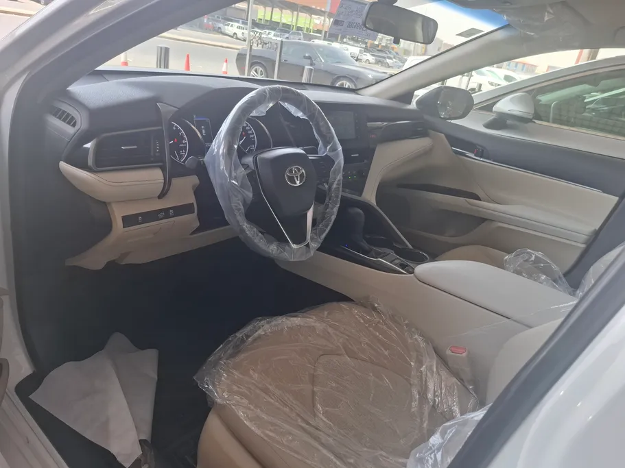 2023 Toyota Camry  LE 