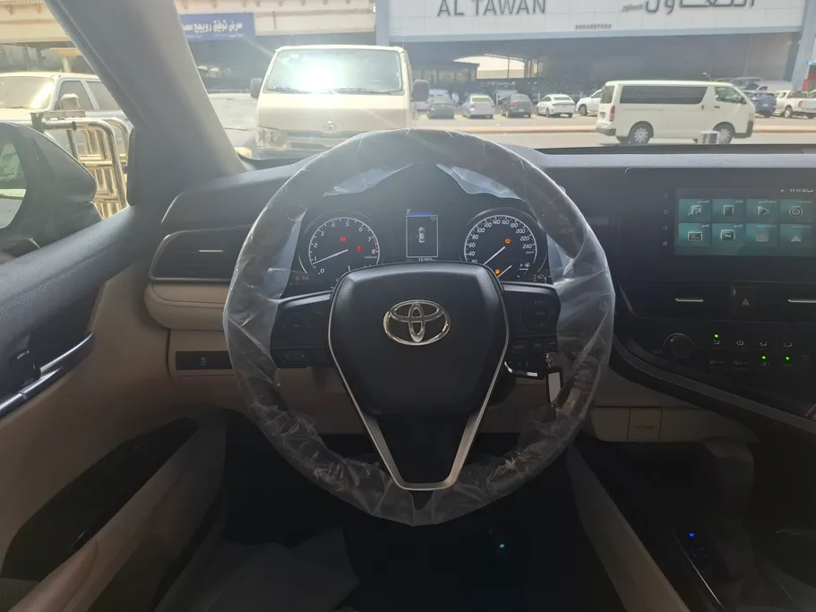 2023 Toyota Camry  LE 