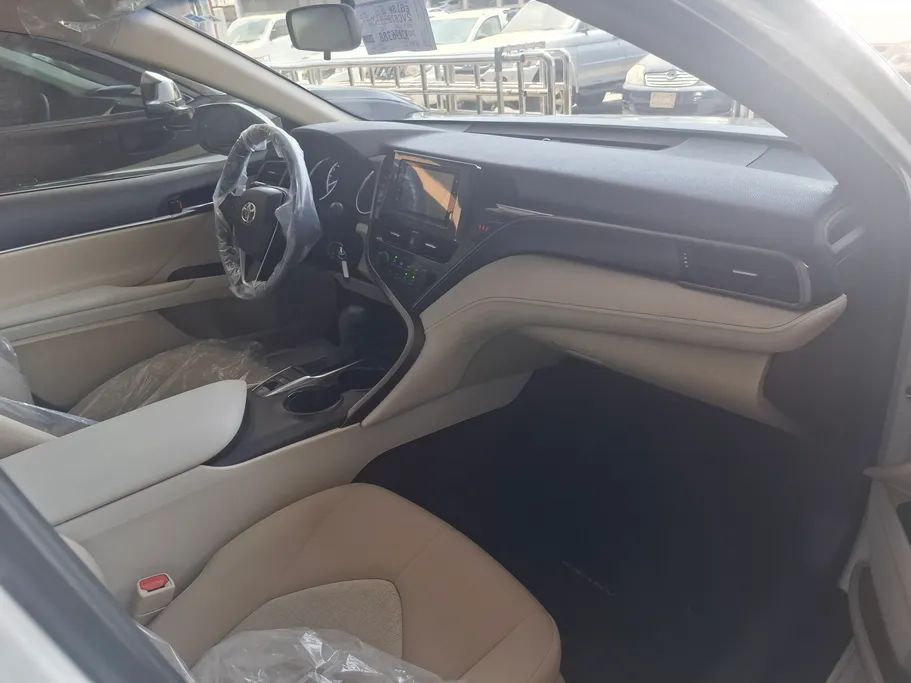 2023 Toyota Camry  LE 