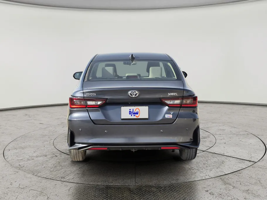 2024 Toyota Yaris  Y 