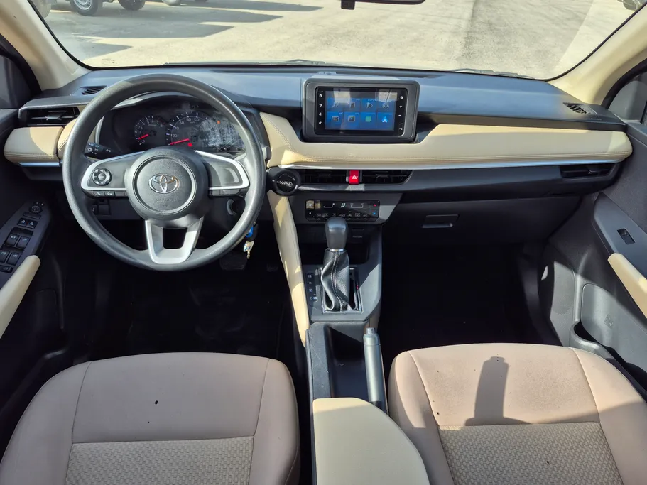 2024 Toyota Yaris  Y 