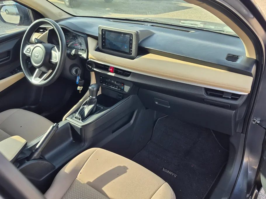 2024 Toyota Yaris  Y 