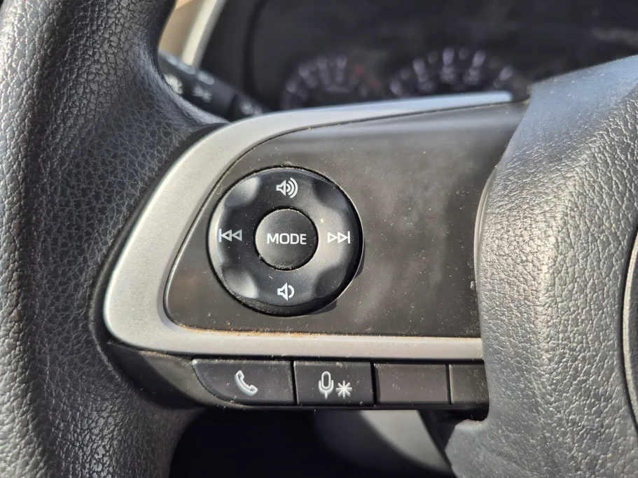 2024 Toyota Yaris  Y 
