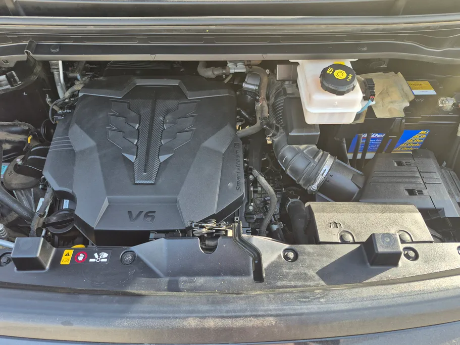 2023 Hyundai Staria Wagon 