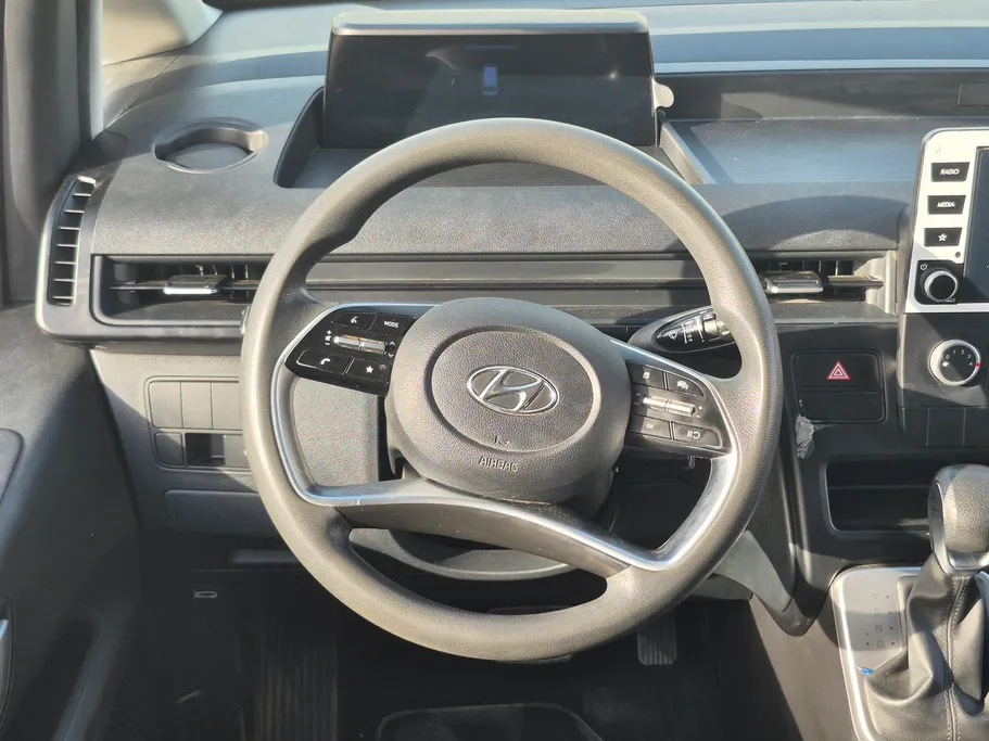 2023 Hyundai Staria Wagon 